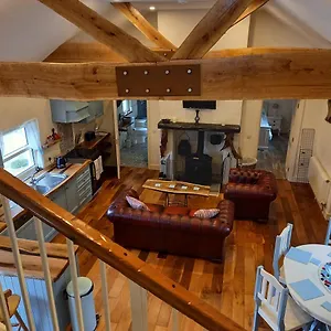 marys-bespoke-cottage.hotel-killarney.com/